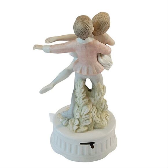 Vintage Lefton Boy & Girl Ballet Swan Lake Music Box Figurine 1982 - Picture 6 of 11